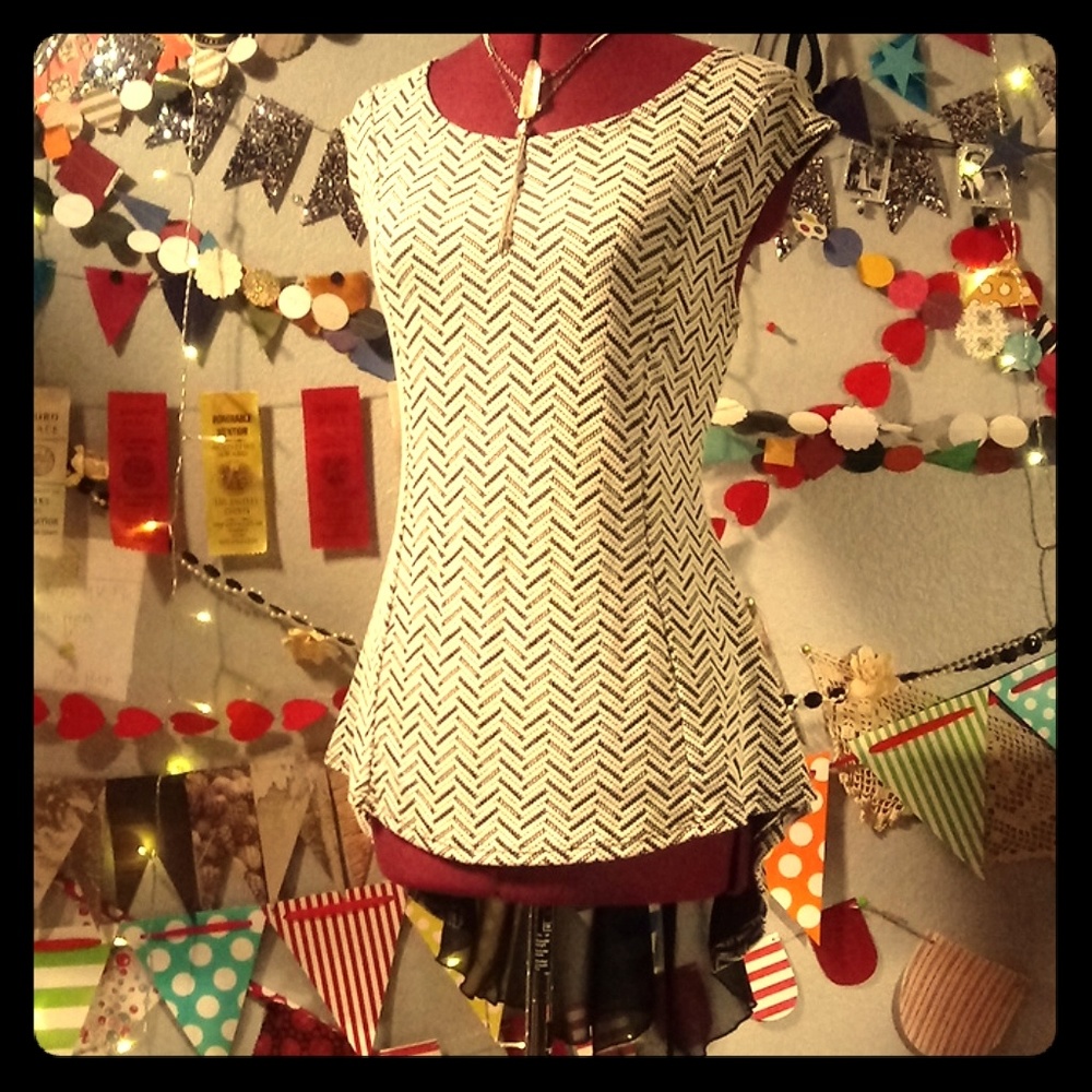 Ooh La La Heringbone Flounce Shirt (XL)